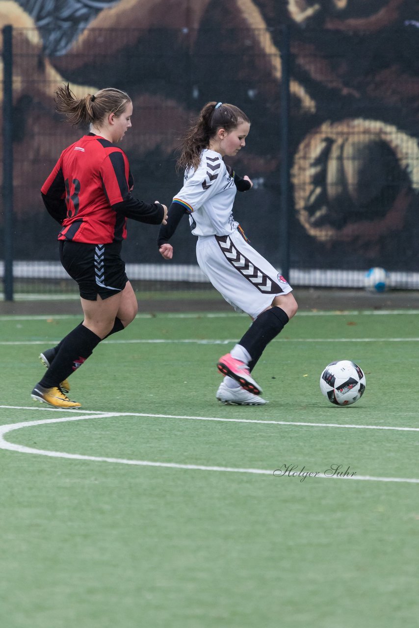 Bild 210 - B-Juniorinnen FC St.Pauli . Braedstrup IF : Ergebnis: 4:1